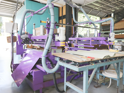 畳の生産工程 框断裁